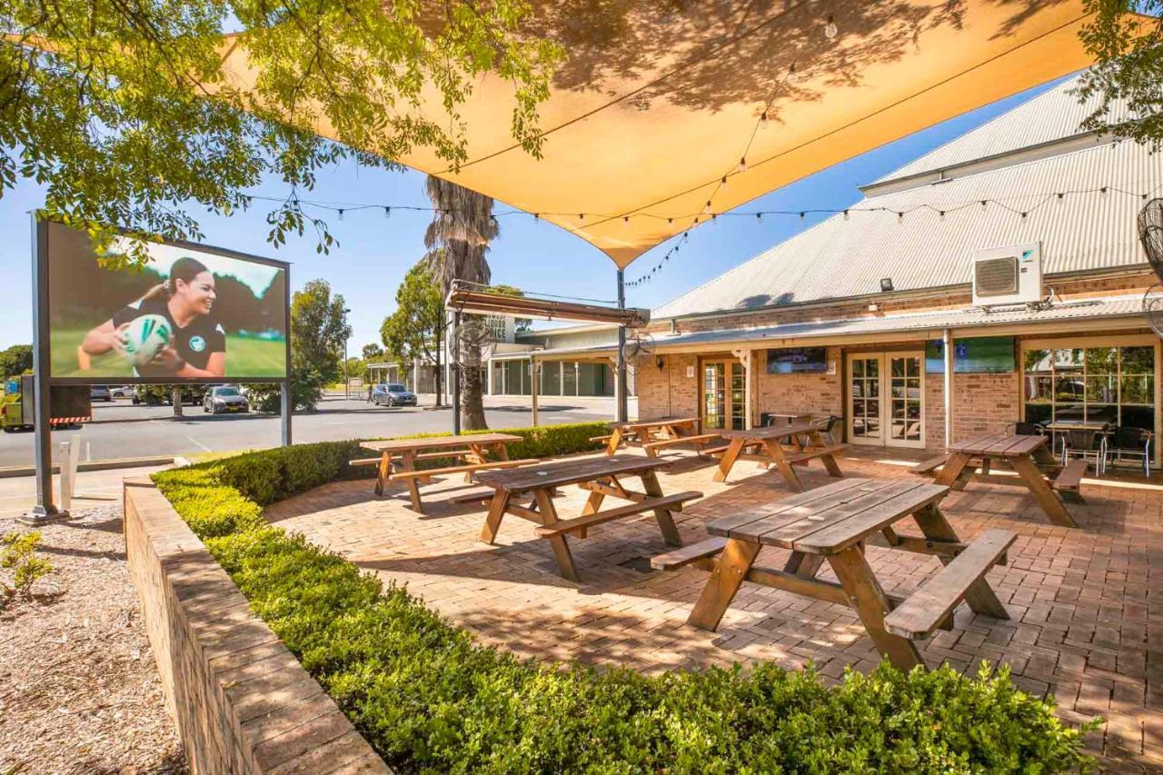 Nightcap At Macquarie Inn Anafi Exterior foto