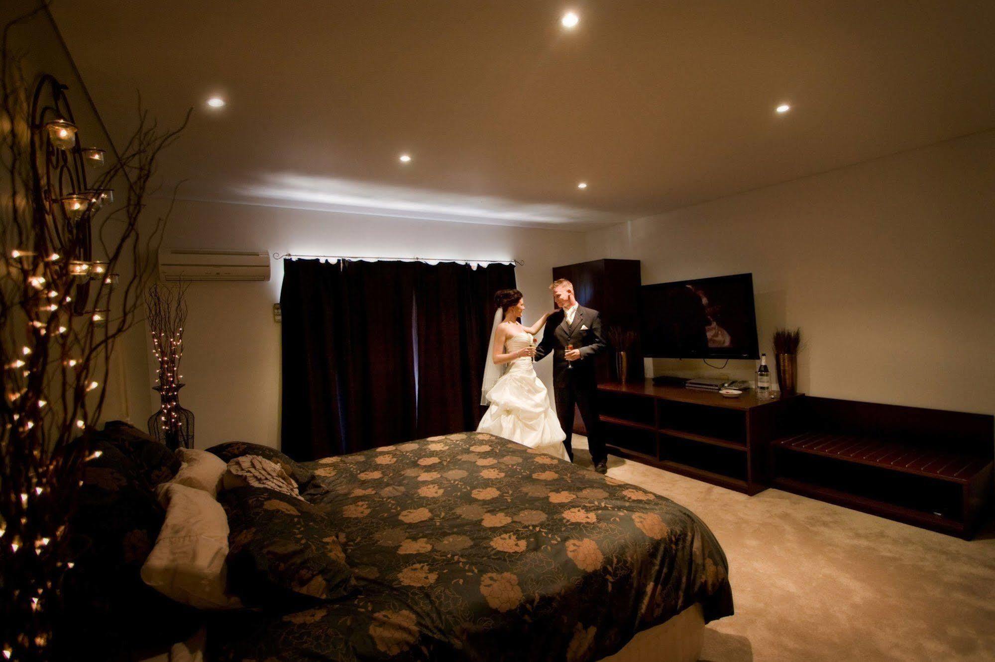 Nightcap At Macquarie Inn Anafi Exterior foto